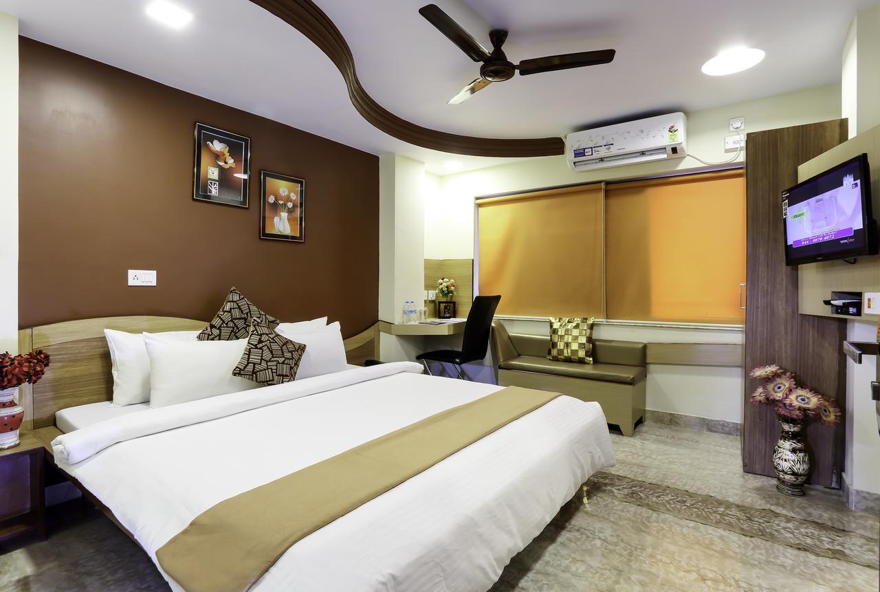 Hotel Narayani Enclave near Acropolis Mall Kasba, Kalküta Dış mekan fotoğraf