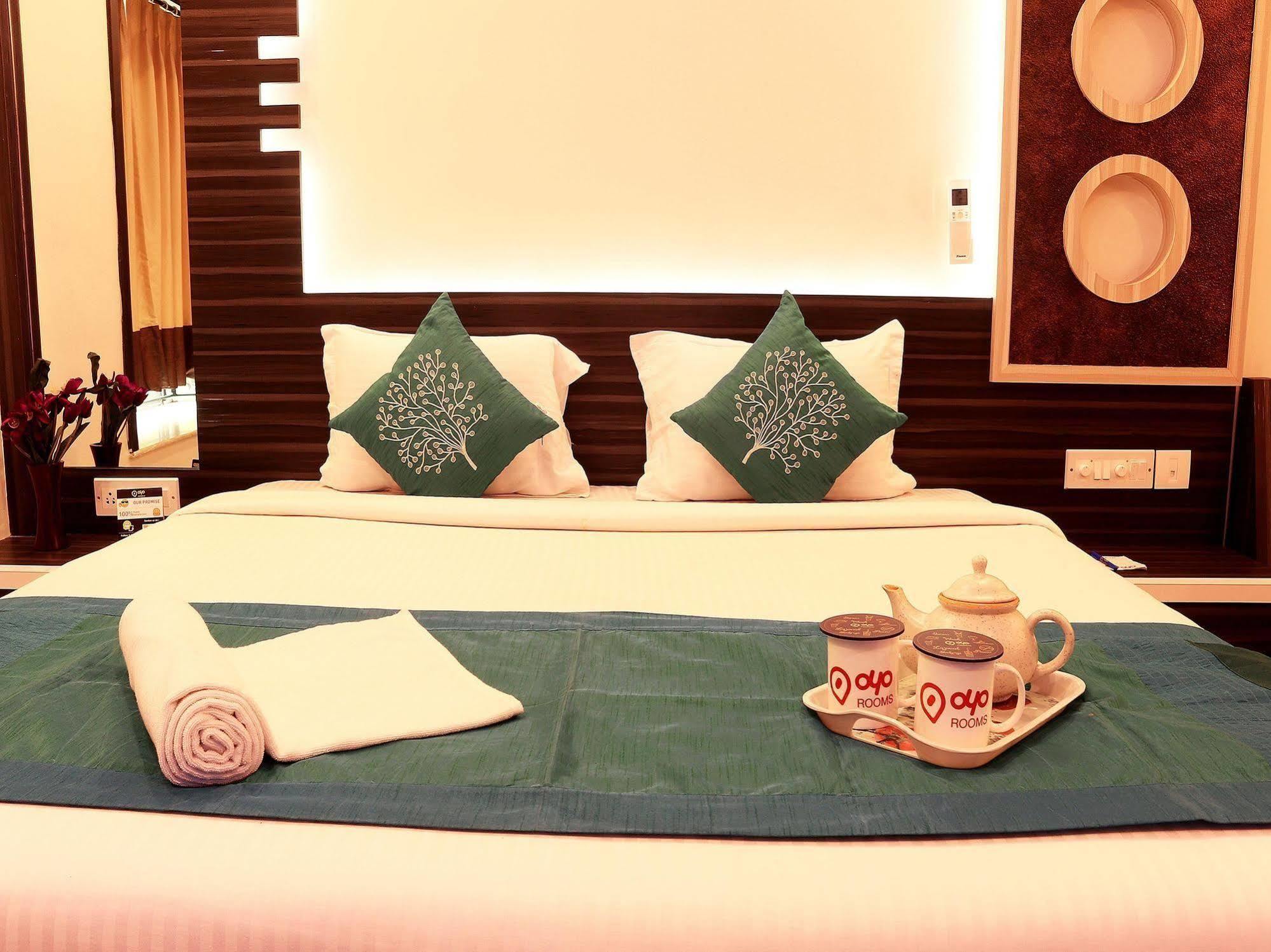 Hotel Narayani Enclave near Acropolis Mall Kasba, Kalküta Dış mekan fotoğraf
